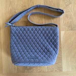 VERA BRADLEY  Quilted Crossbody microfiber bucket in carbon gray